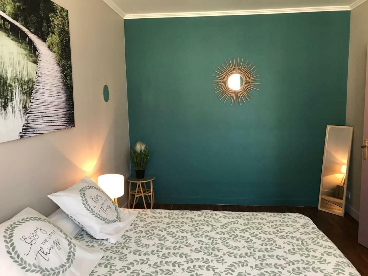 Appartement De Charme En Plein Coeur Du Centre Ville De Compiègne Екстериор снимка